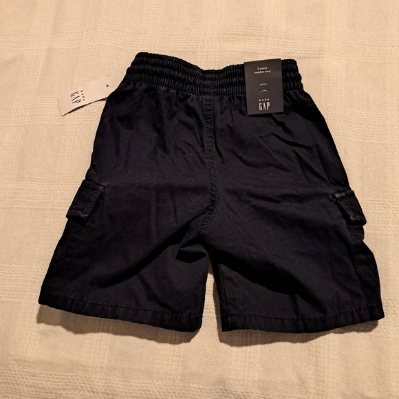 Baby Gap boys size 3 years navy cargo shorts, New - Picture 2 of 5